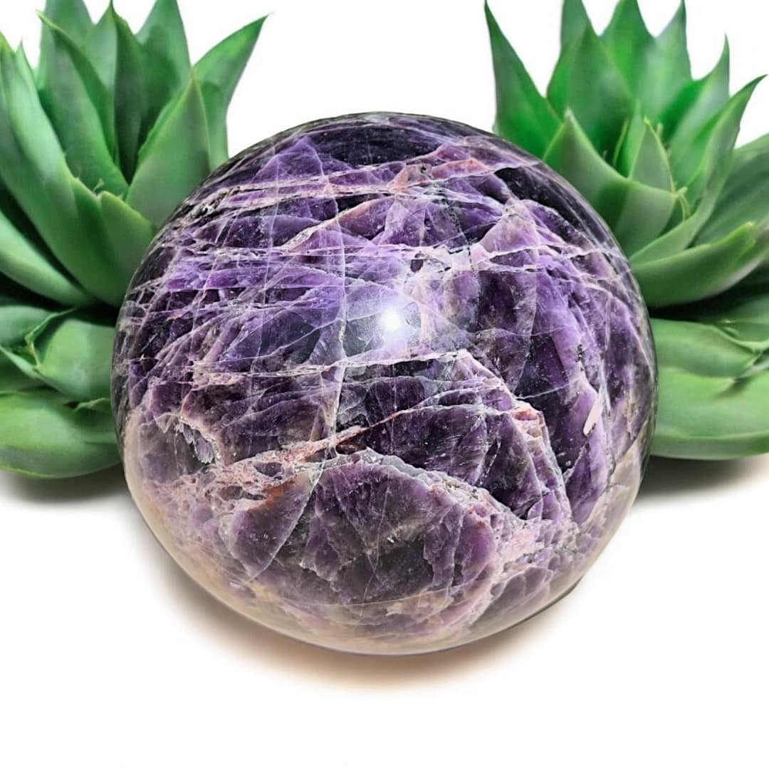 AFRICAN AMETHYST SPHERE (4.1 KG) - Image 4