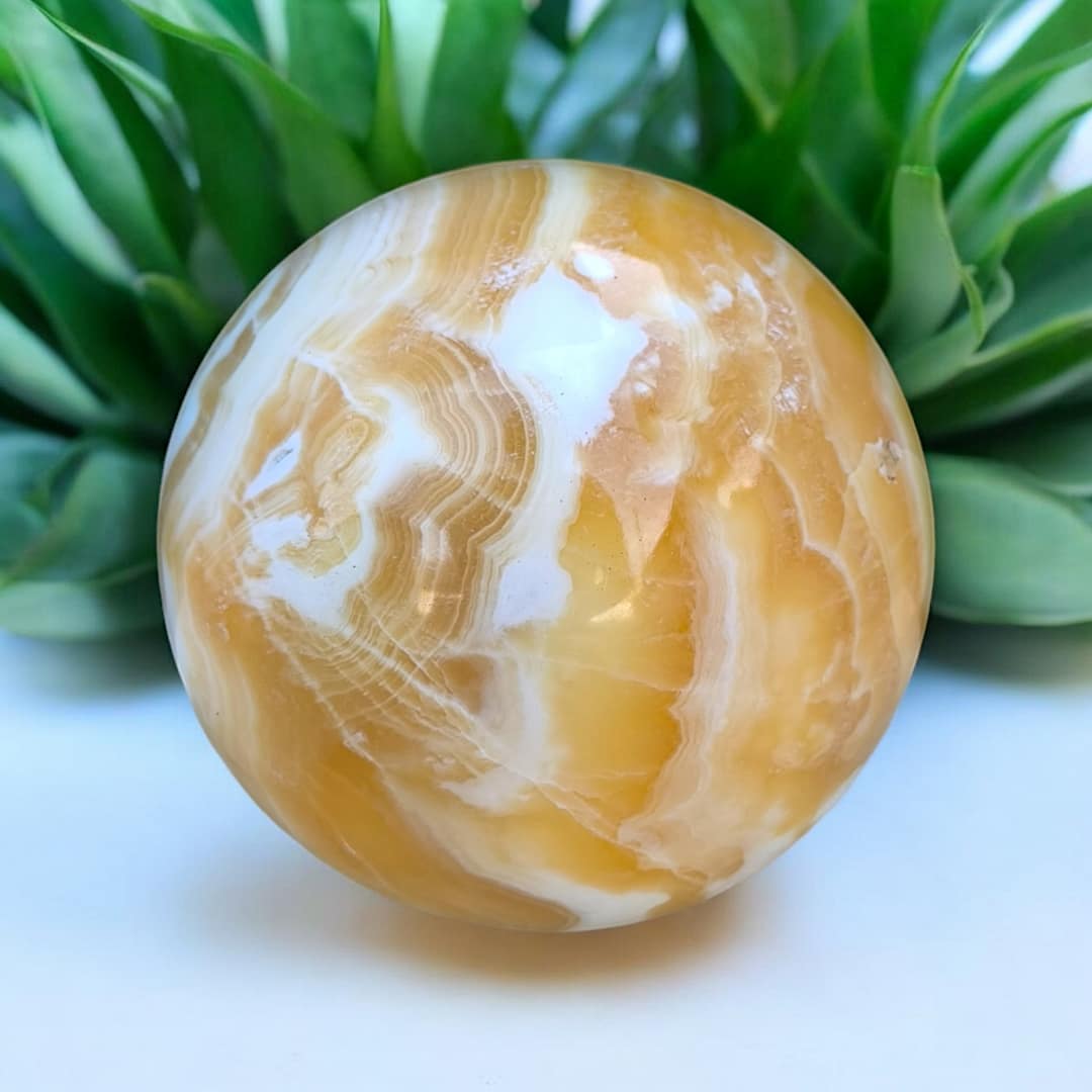 YELLOW CALCITE SPHERE (5.2 KG 6 INCH) - Image 4