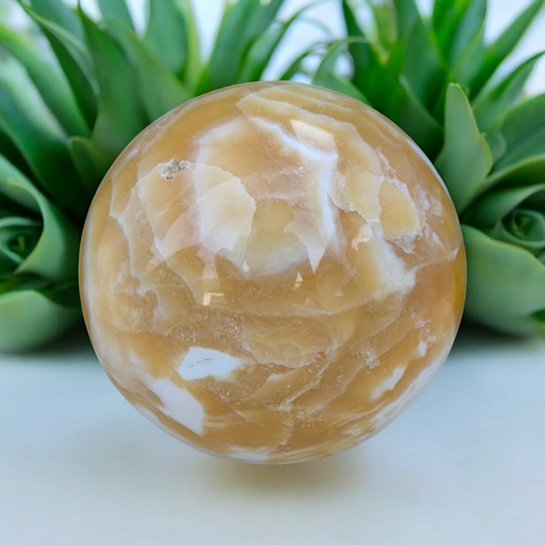 YELLOW CALCITE SPHERE (5.2 KG 6 INCH) - Image 6