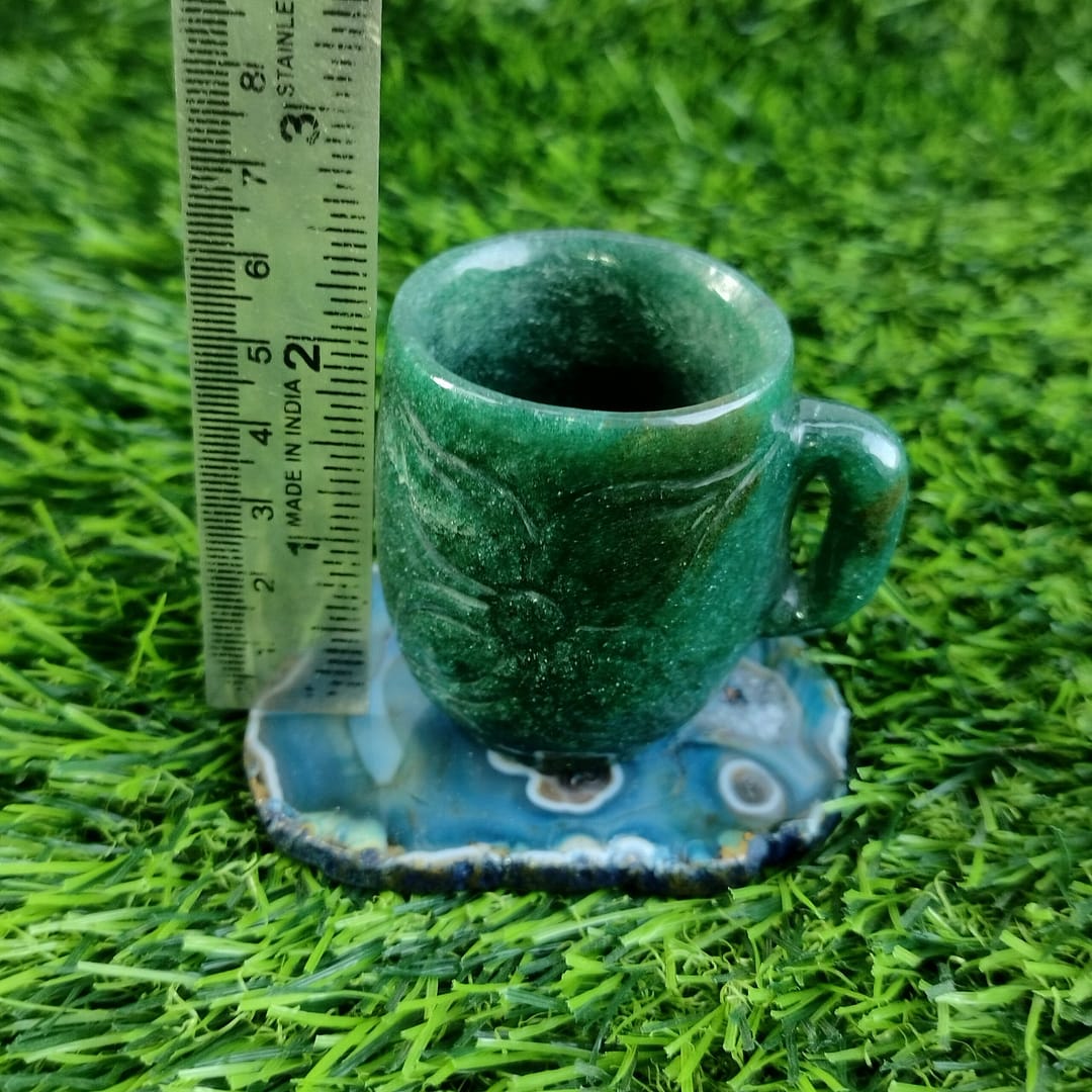 GREEN AVENTURINE CUP WITH FLOWER DESIGN - Image 3