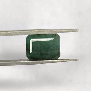 NATURAL  EMERALD (4.47 CT)