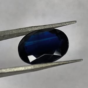 NATURAL KYANITE GEMSTONE (7.6 CT)